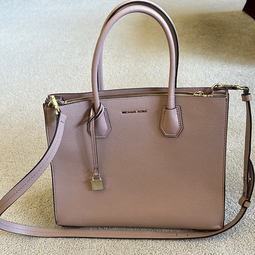 Michael Kors Mercer Bag